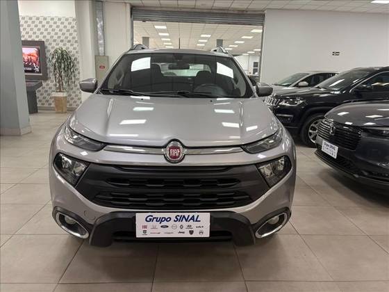 FIAT TORO 1.8 16V EVO FLEX FREEDOM AT6 FIAT TORO 1.8 16V EVO FLEX FREEDOM AT6